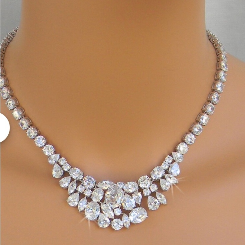 Crystal wedding necklace